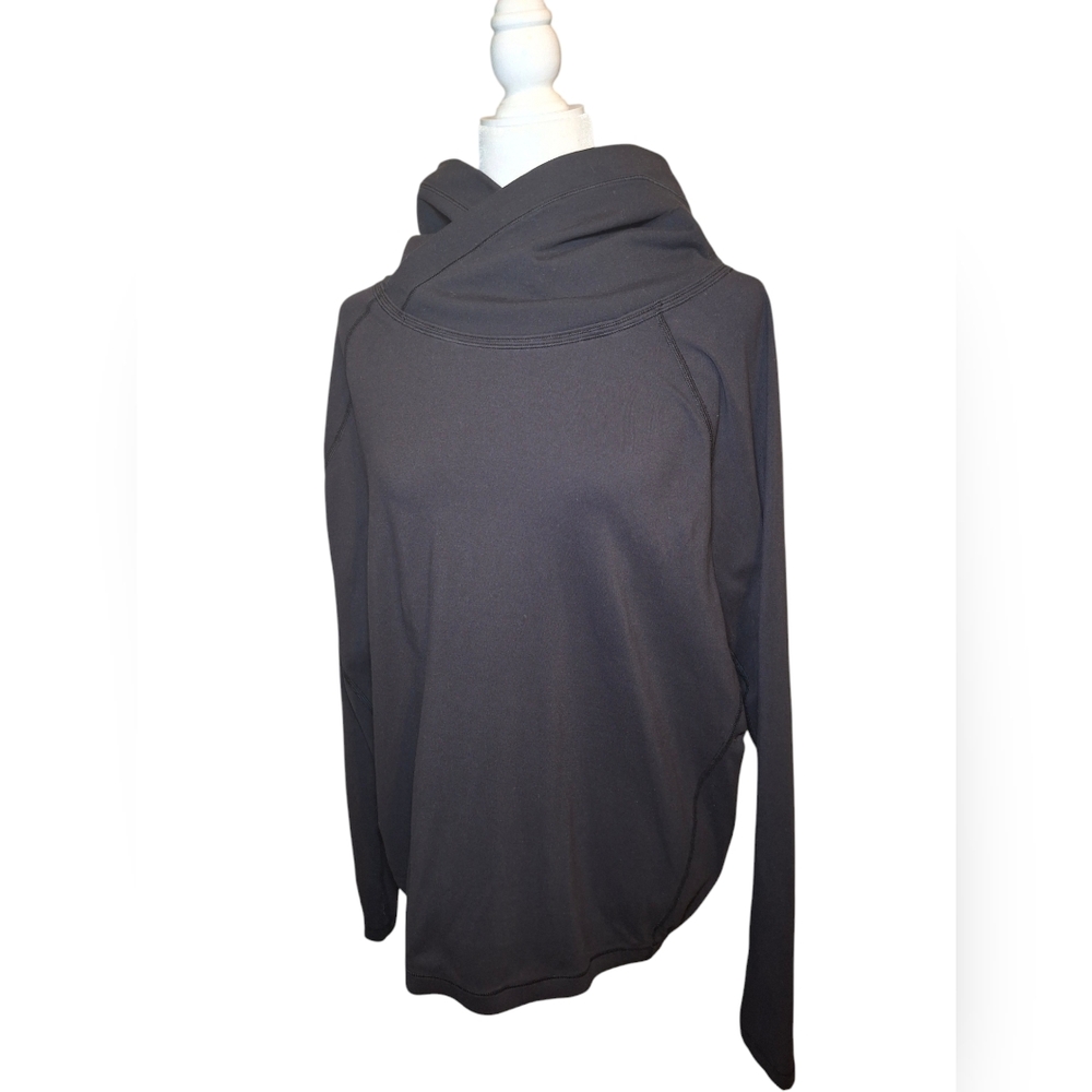 lululemon athletica Gray Long Sleeve Top